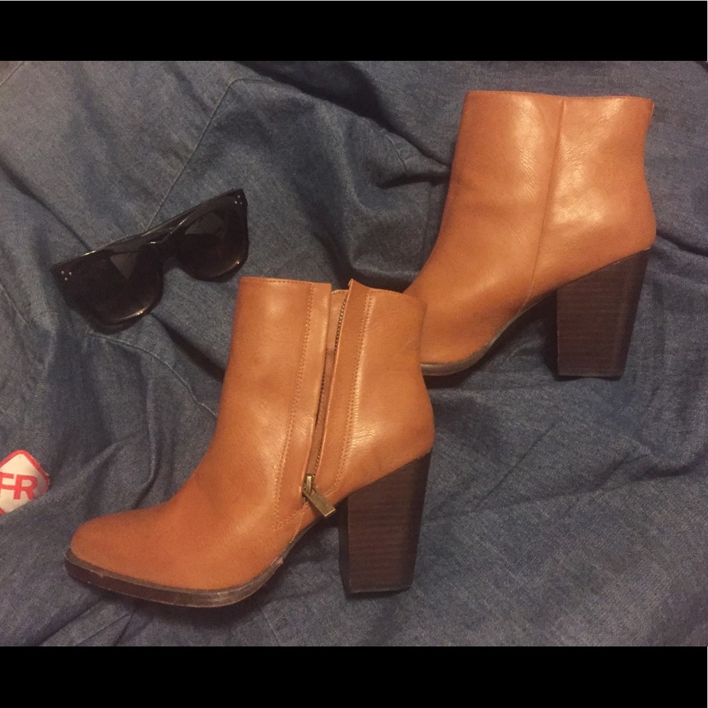 Brown Ankle Boots w/ Heel